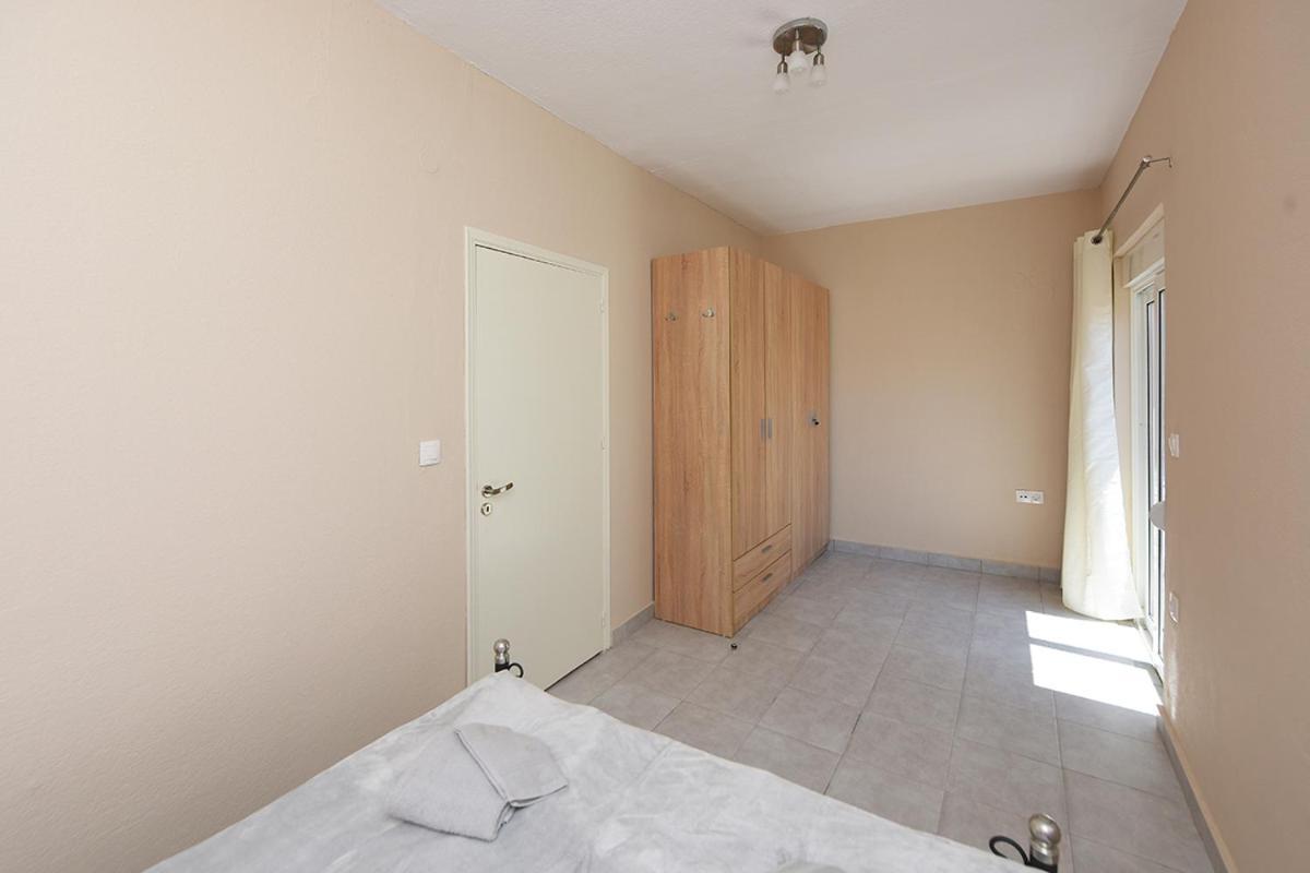 Happy Days Home Apartment Und Studio/Penthouse Ialysos  Ngoại thất bức ảnh