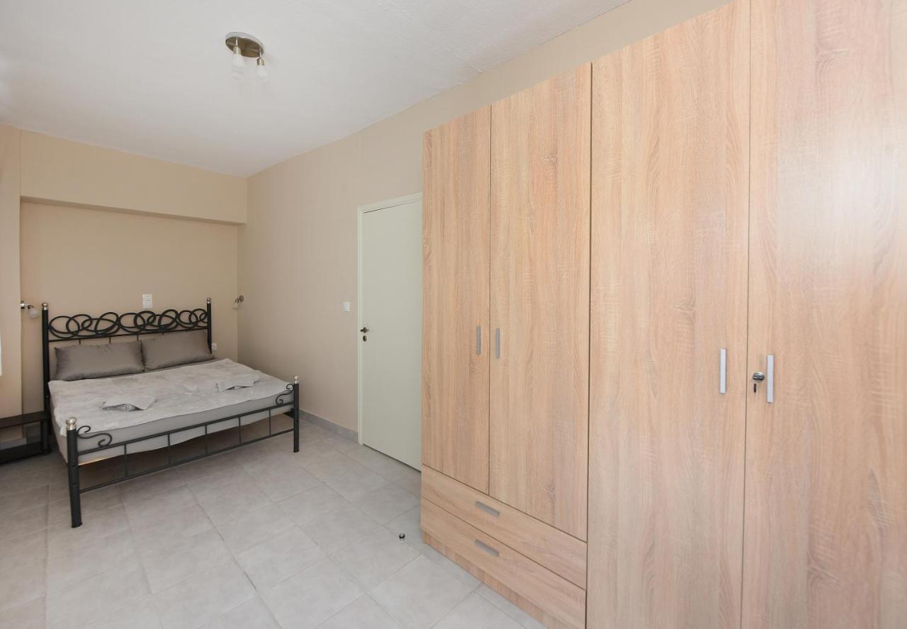 Happy Days Home Apartment Und Studio/Penthouse Ialysos  Ngoại thất bức ảnh