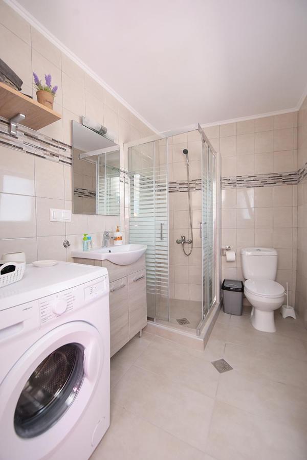 Happy Days Home Apartment Und Studio/Penthouse Ialysos  Ngoại thất bức ảnh